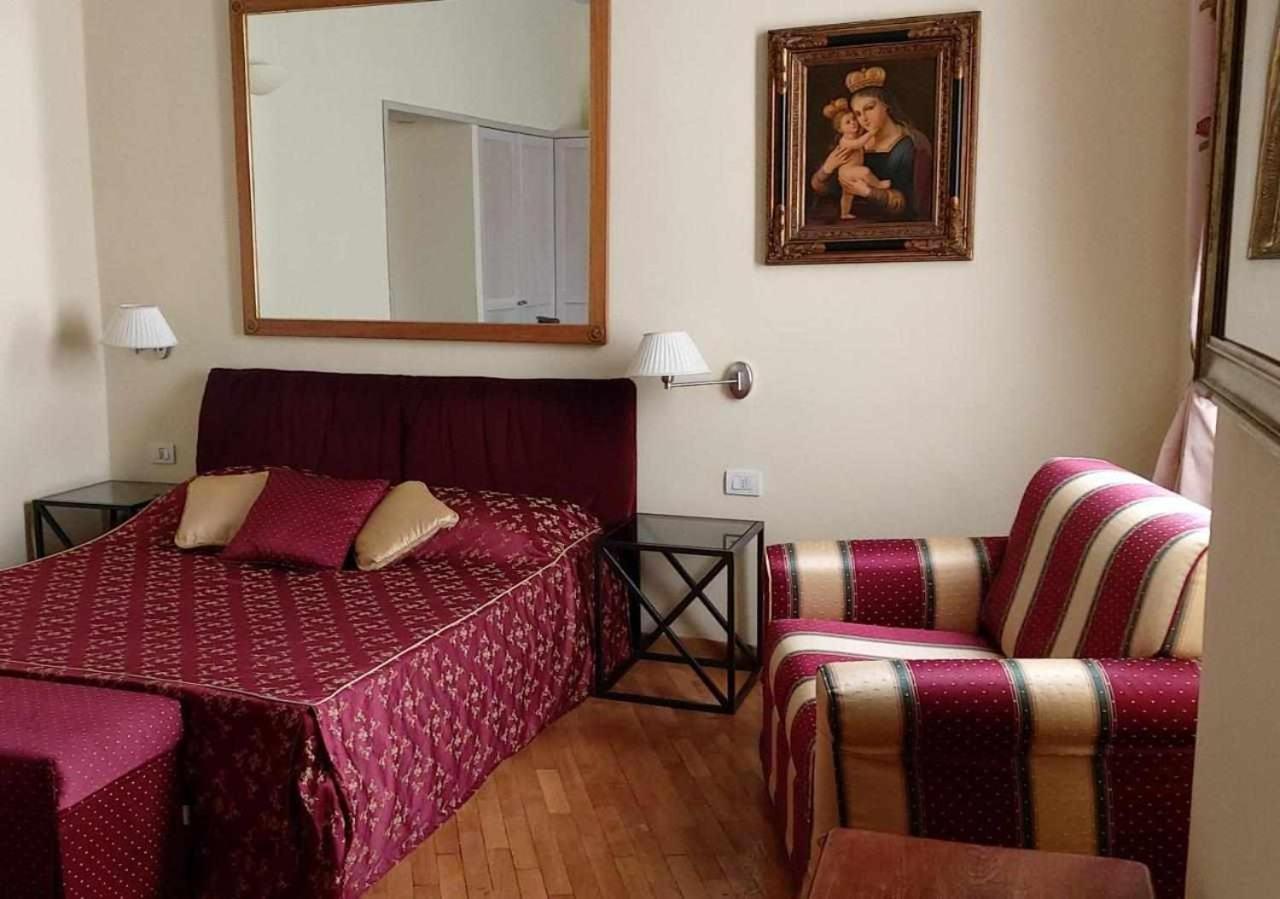 Tornabuoni La Petite Apartahotel 4*