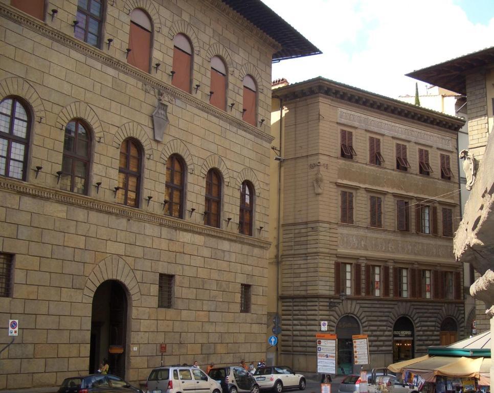 Tornabuoni La Petite Apartahotel