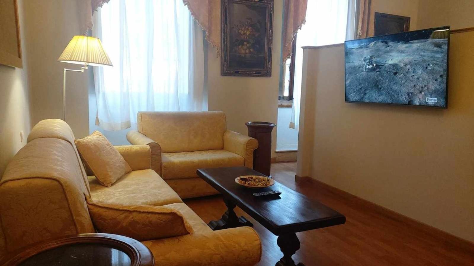 Apartahotel Tornabuoni La Petite