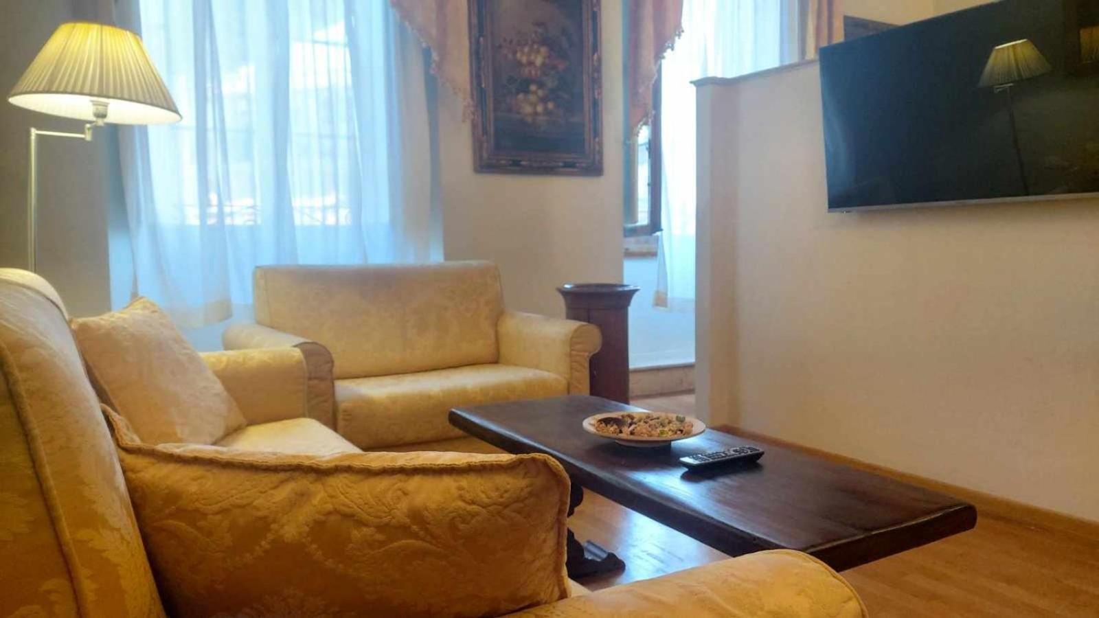Apartahotel Tornabuoni La Petite Florencia