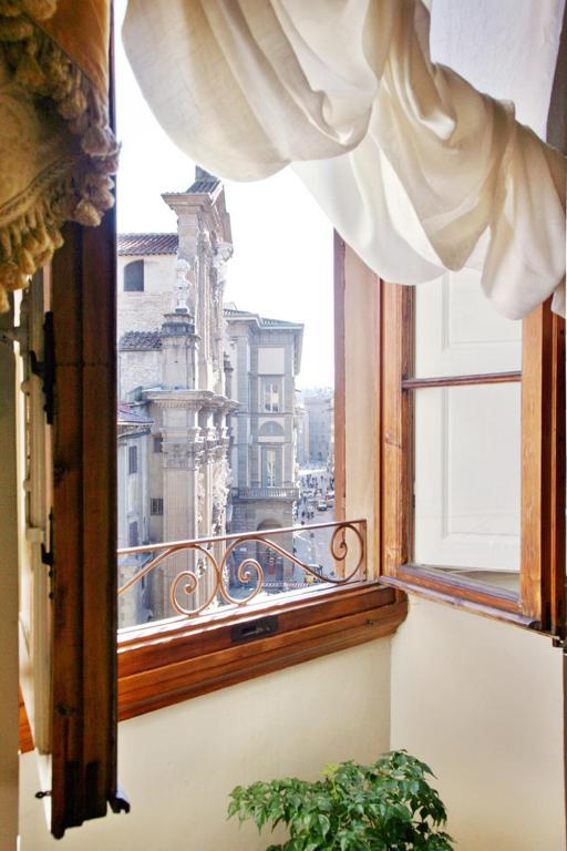 Tornabuoni La Petite Apartahotel