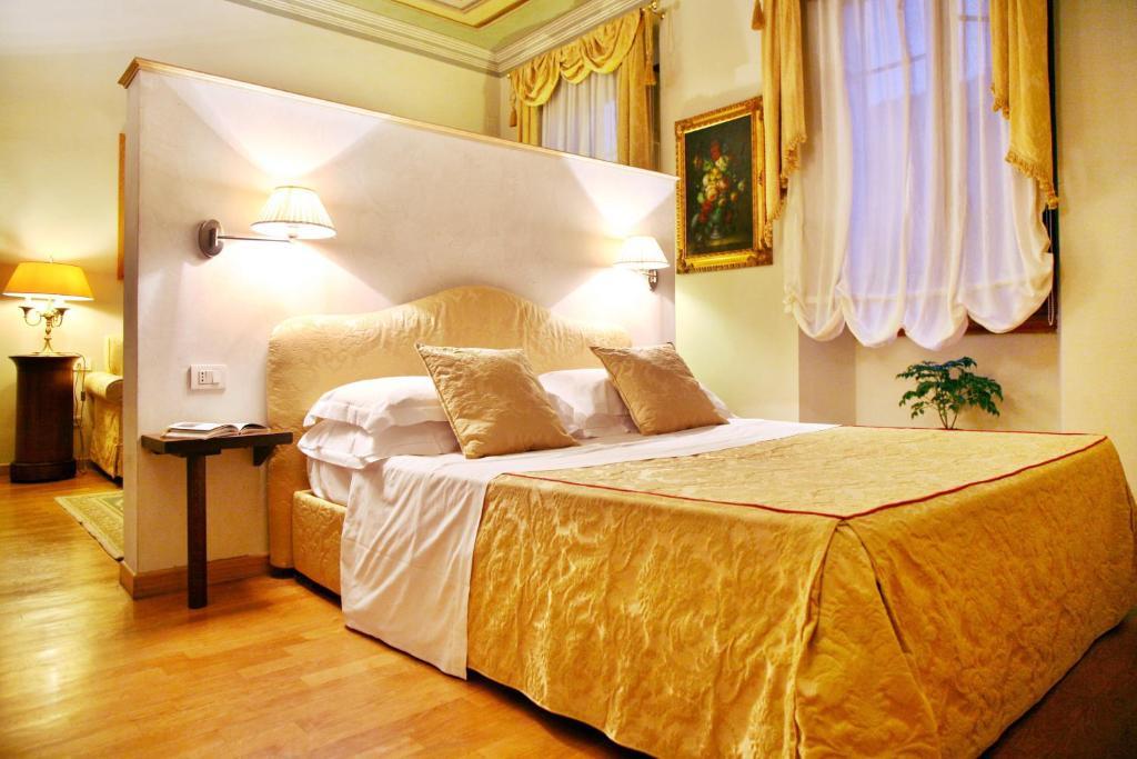 Tornabuoni La Petite Apartahotel Florencia